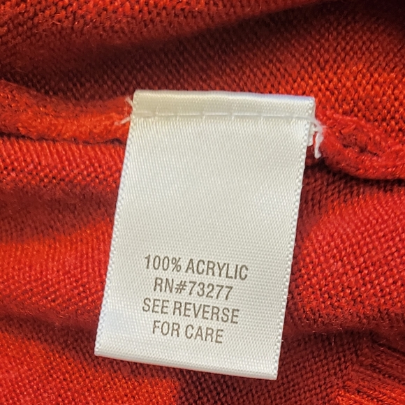 Lady In Red - Picture 6 of 7